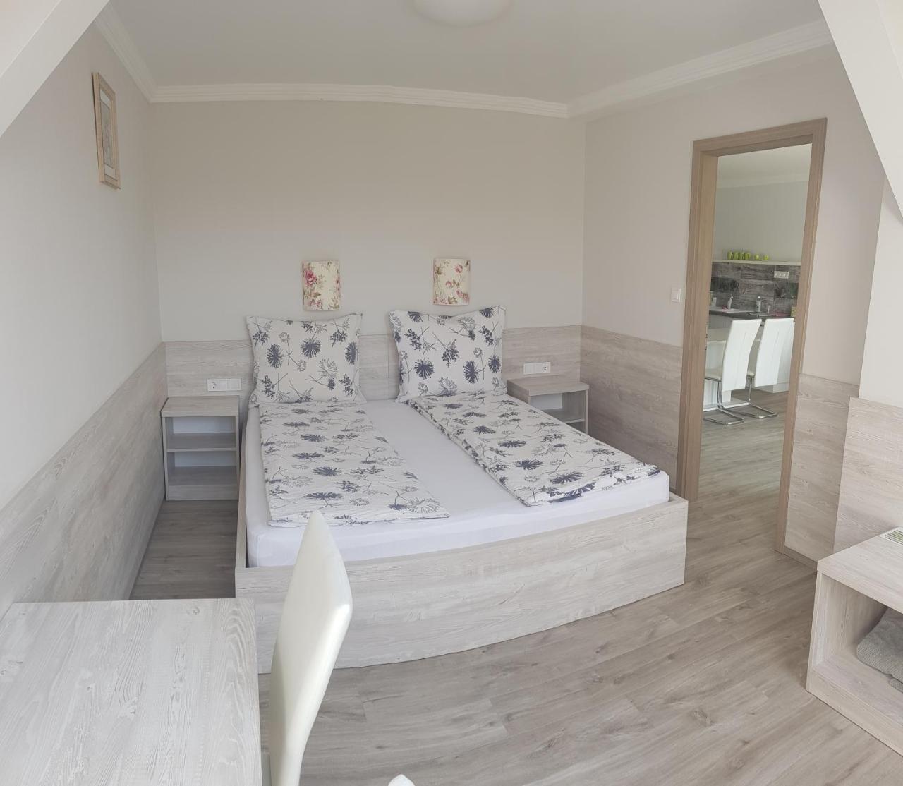 Vandor Vendeghaz Szeged Ngoại thất bức ảnh